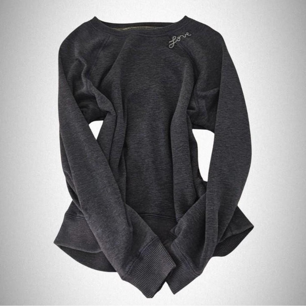 American Eagle Navy Blue Women's Sweatshirt